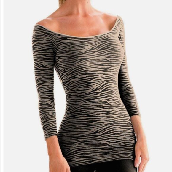 Repeat Possessions Tops - Repeat Possessions Super Skinny Animal Print Form Fitting Top Size S